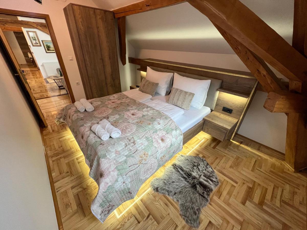 La Luna Rustic Deluxe Apartment With Free Jacuzzi, Bikes & Covered Parking Nasice Eksteriør billede