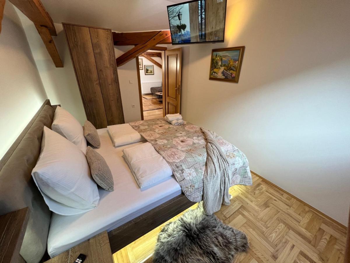 La Luna Rustic Deluxe Apartment With Free Jacuzzi, Bikes & Covered Parking Nasice Eksteriør billede