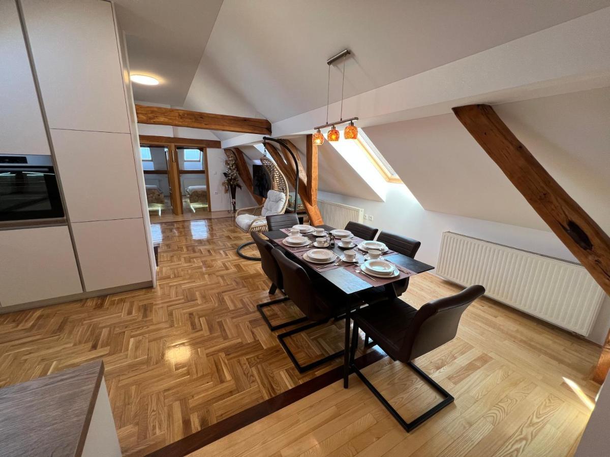 La Luna Rustic Deluxe Apartment With Free Jacuzzi, Bikes & Covered Parking Nasice Eksteriør billede